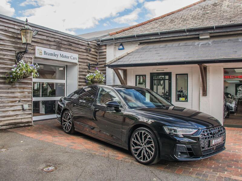 Audi Audi S8 view 2