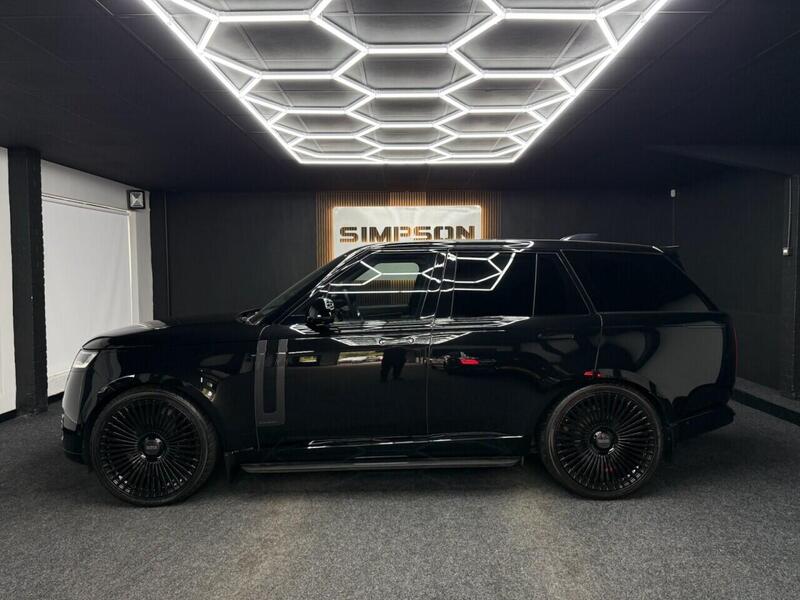 Land Rover Range Rover view 4