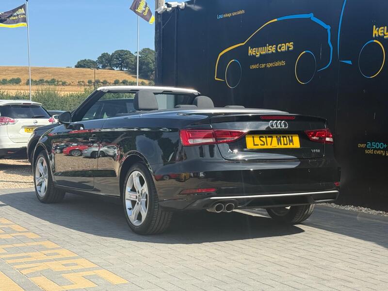Audi A3 Cabriolet view 3