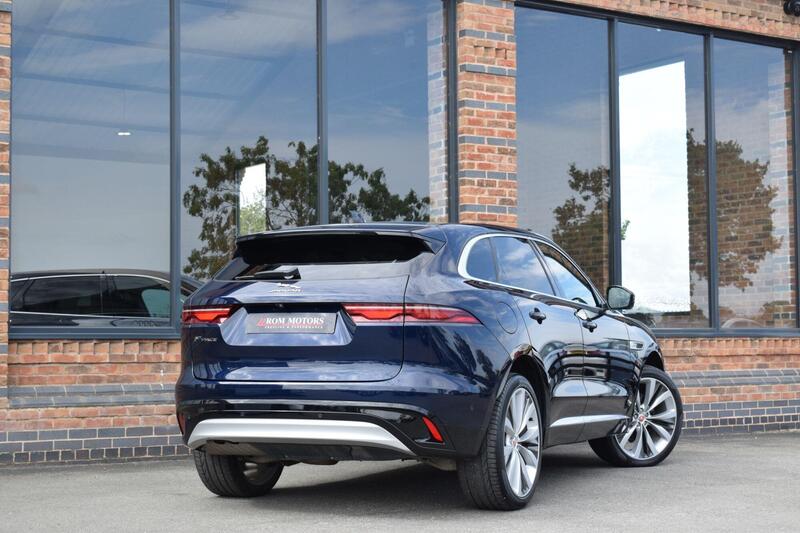 Jaguar F-Pace view 2