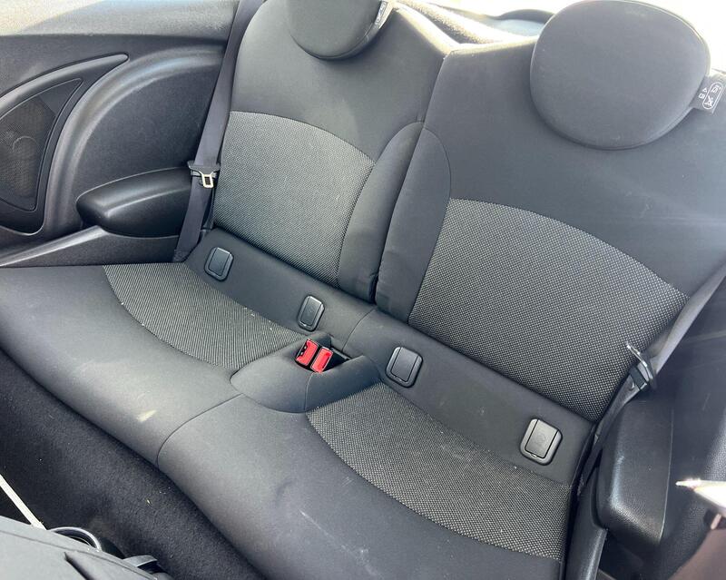 Mini Hatch view 7
