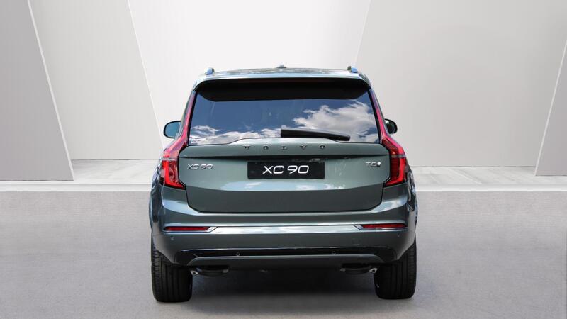 Volvo XC90 view 7
