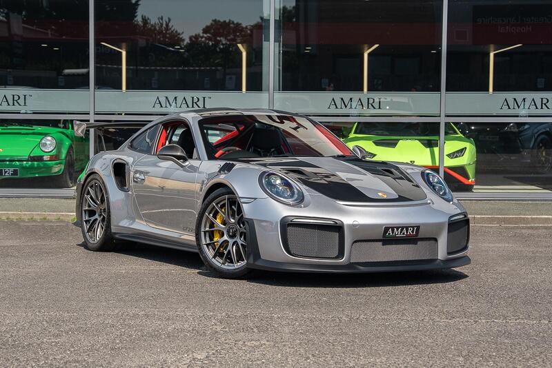 Porsche 911 view 2