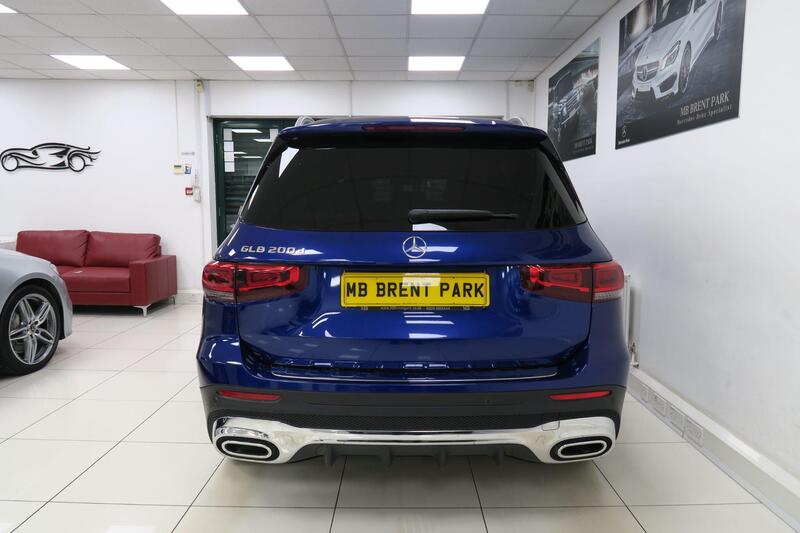 Mercedes-Benz Mercedes-Benz GLB view 5