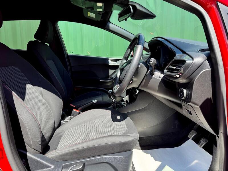 Ford Fiesta view 3