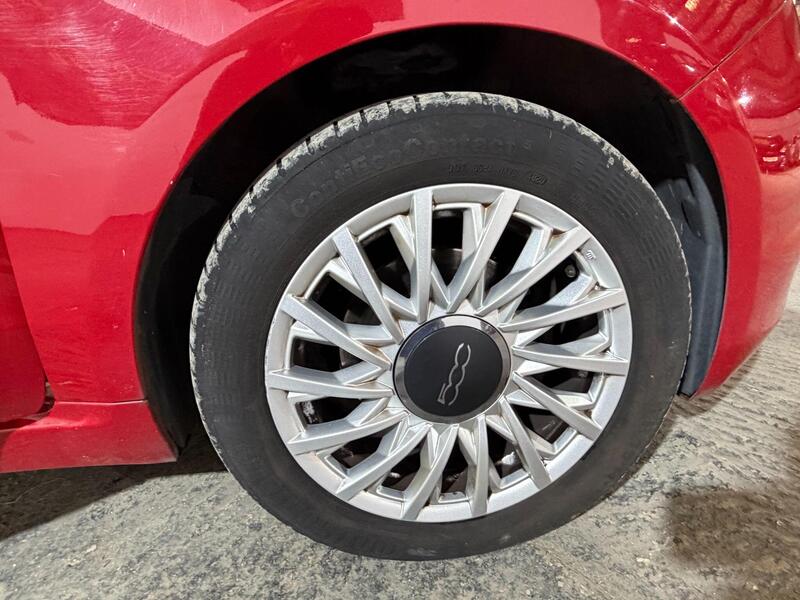 2017 Fiat 500 — photo 13
