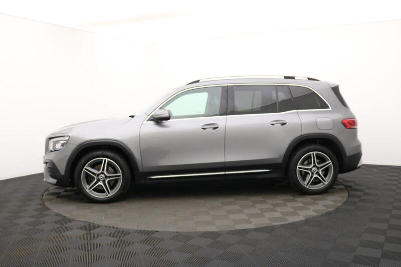 Mercedes-Benz Mercedes-Benz GLB view 7
