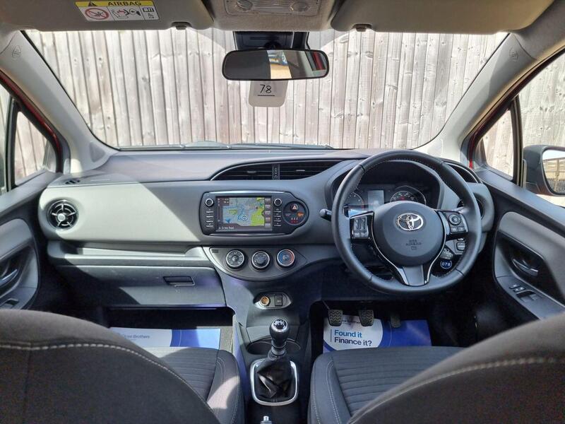 Toyota Yaris view 7