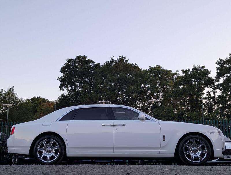 Rolls-Royce Ghost view 12
