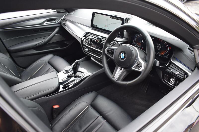 BMW 5 Series view 3