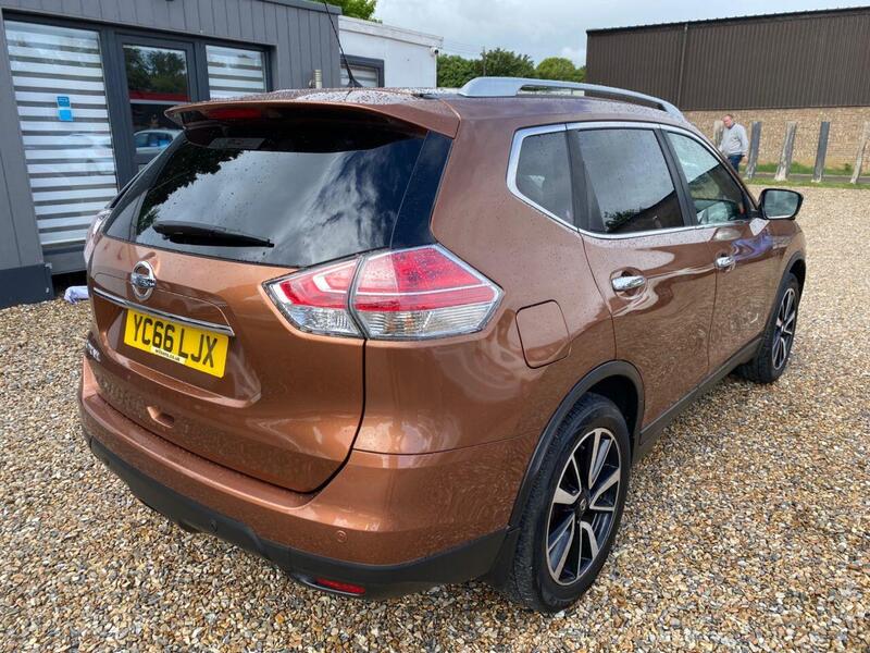 Nissan X-Trail view 5
