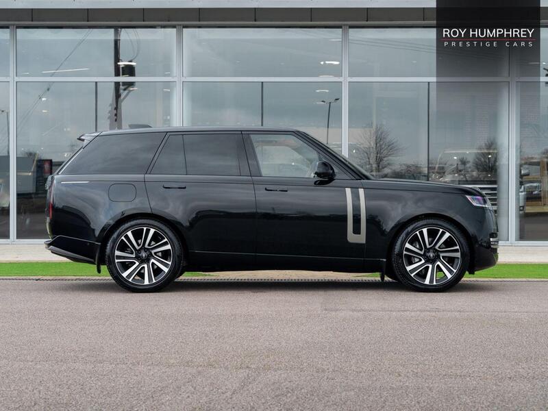 Land Rover Range Rover view 3