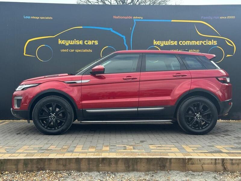 Land Rover Range Rover Evoque view 2