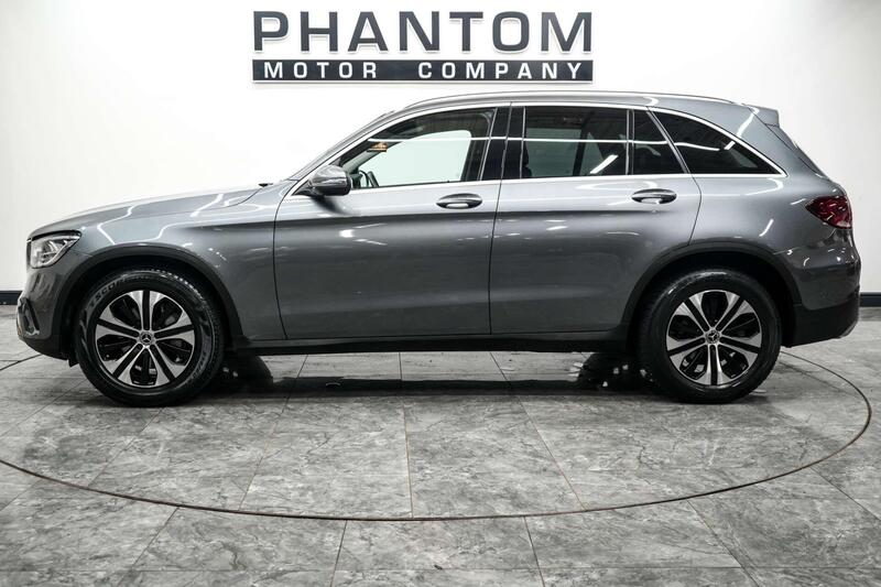 Mercedes-Benz GLC view 3