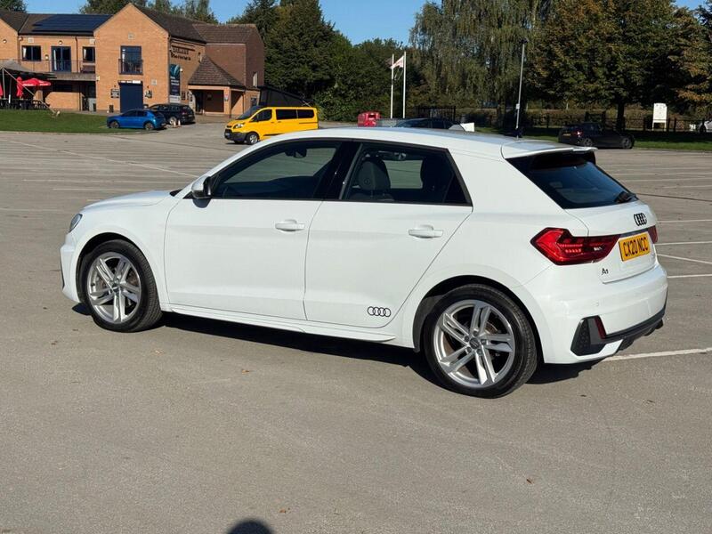 Audi A1 view 5