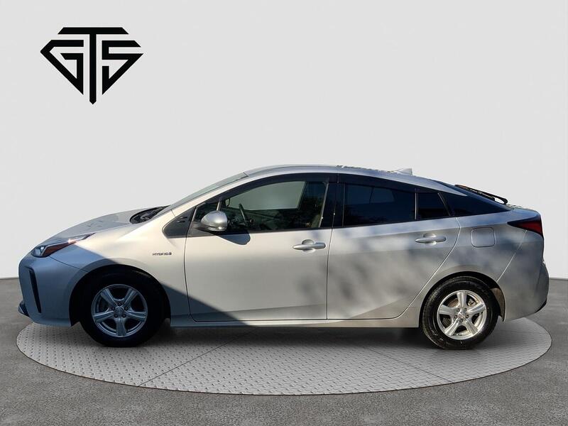 Toyota Prius view 6