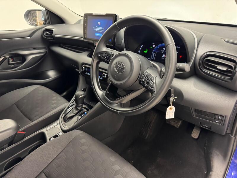 Toyota Yaris view 5