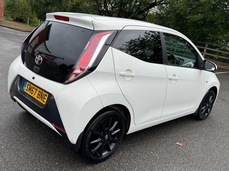 Toyota Aygo view 5