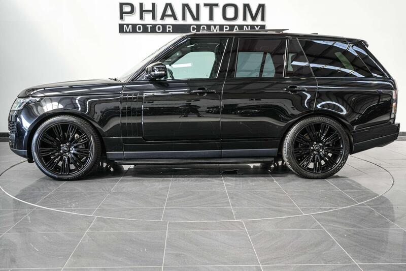 Land Rover Range Rover view 3