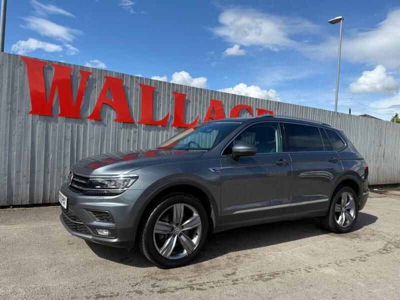 Volkswagen Tiguan Allspace view 7