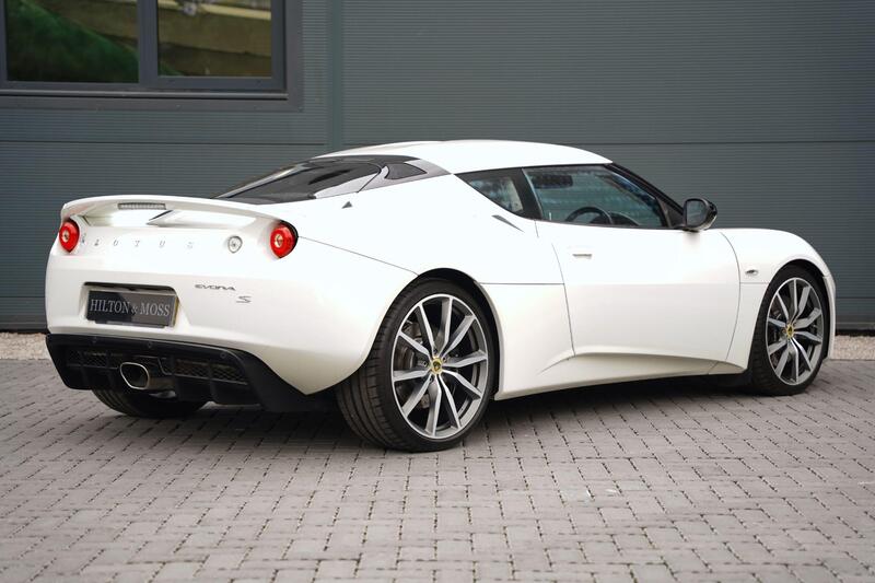 Lotus Evora view 5