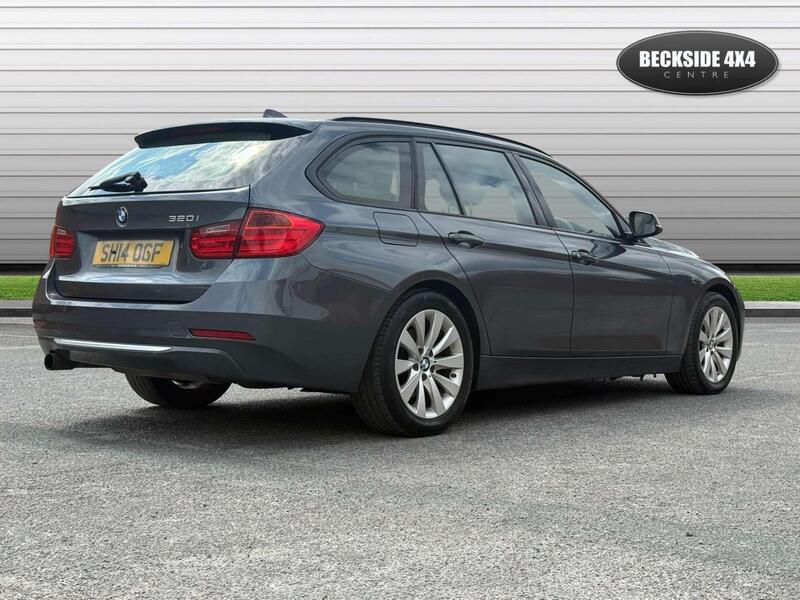 BMW 3 Series view 3