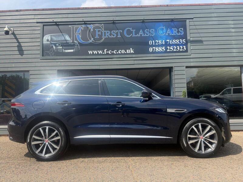 Jaguar F-Pace view 4