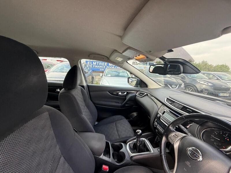 Nissan Qashqai view 2