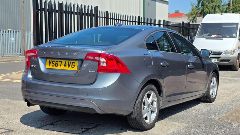 Volvo S60 view 7