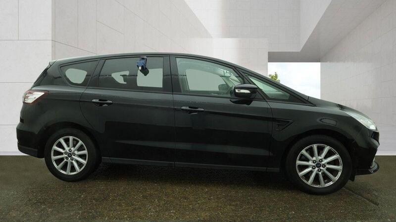 Ford S-Max view 5