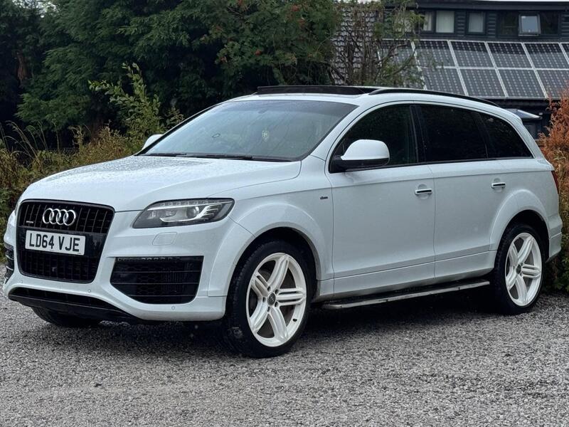 Audi Audi Q7 view 5