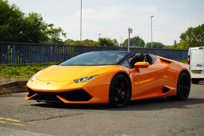 Lamborghini Huracan view 7