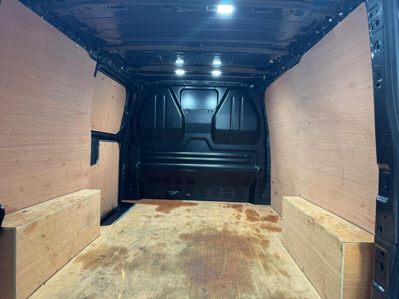 2024 Ford Transit Custom - exterior