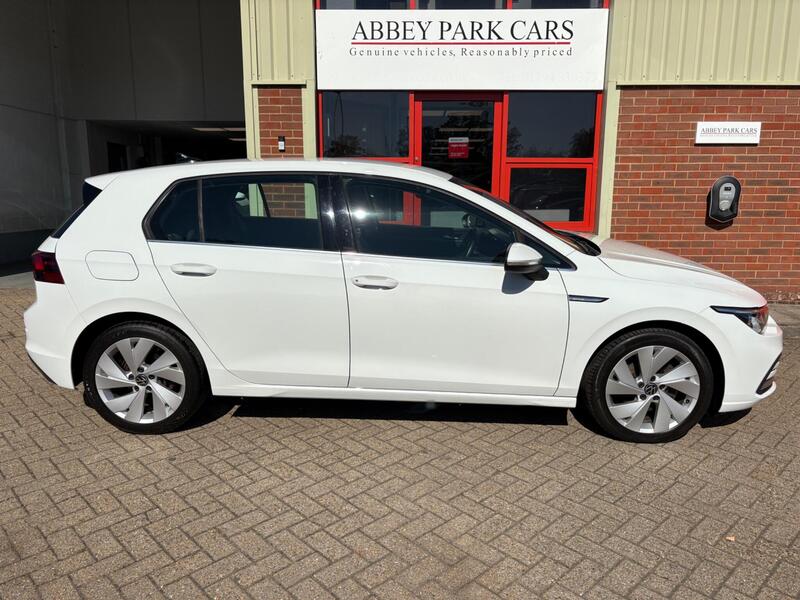 Volkswagen Golf view 2