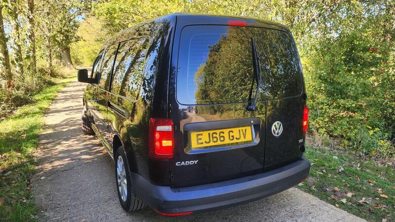 2016 Volkswagen Caddy Maxi — photo 9