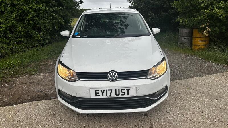 2017 Volkswagen Polo — photo 2