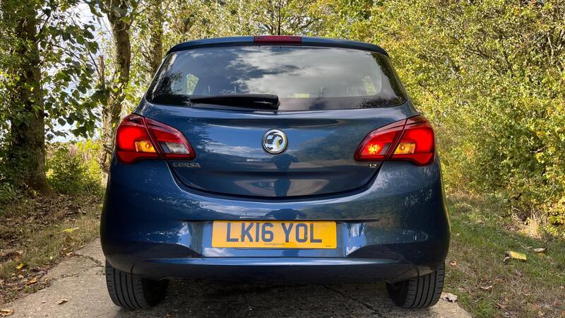 2016 Vauxhall Corsa — photo 11