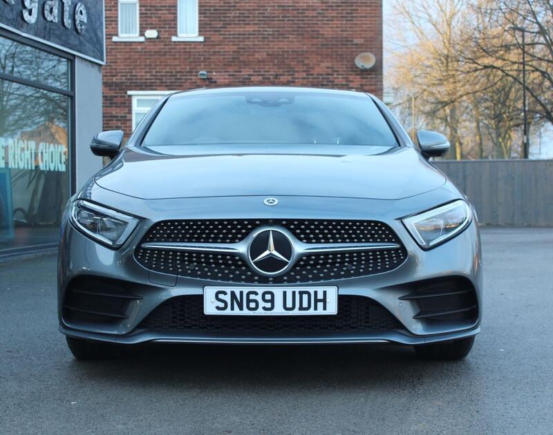 Mercedes-Benz CLS view 2