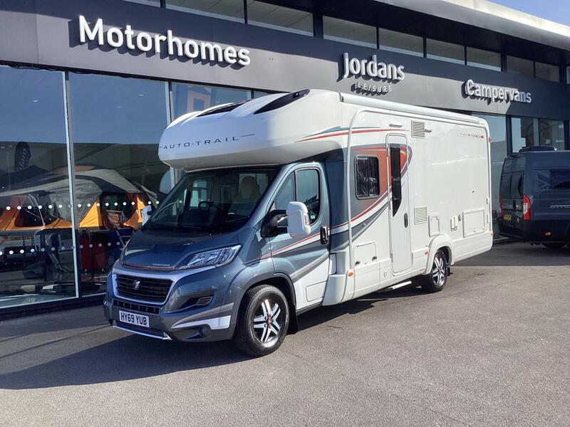 Auto-Trail Tracker RB — image 1