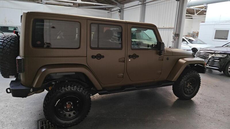 Jeep Wrangler view 4
