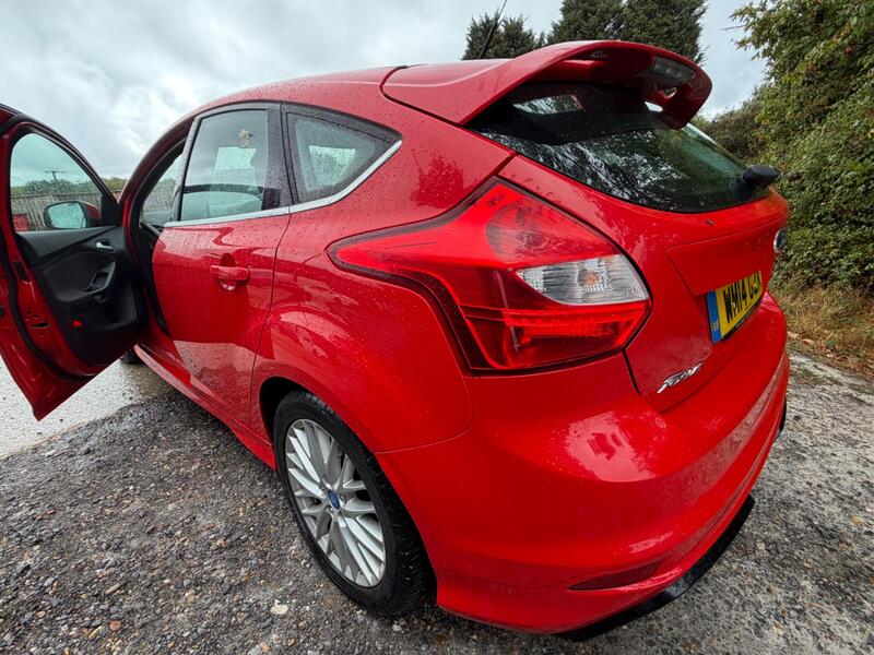 2014 Ford Focus — photo 4