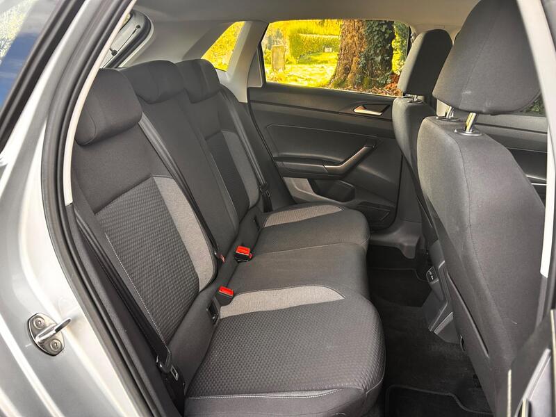 Volkswagen Polo view 7