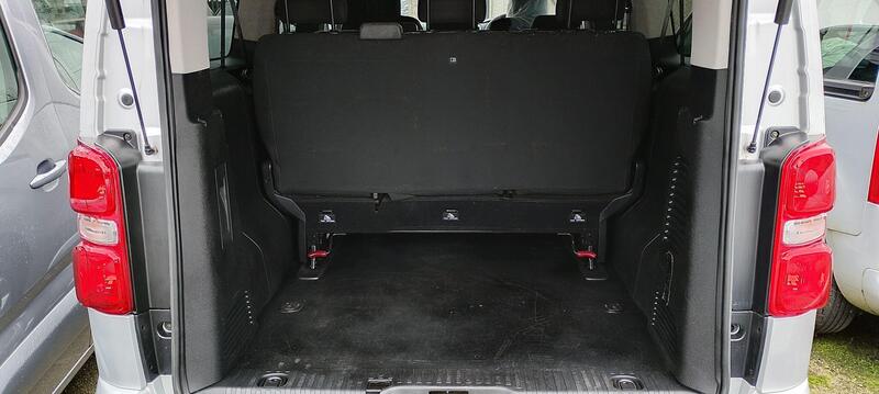 Citroen Spacetourer view 3