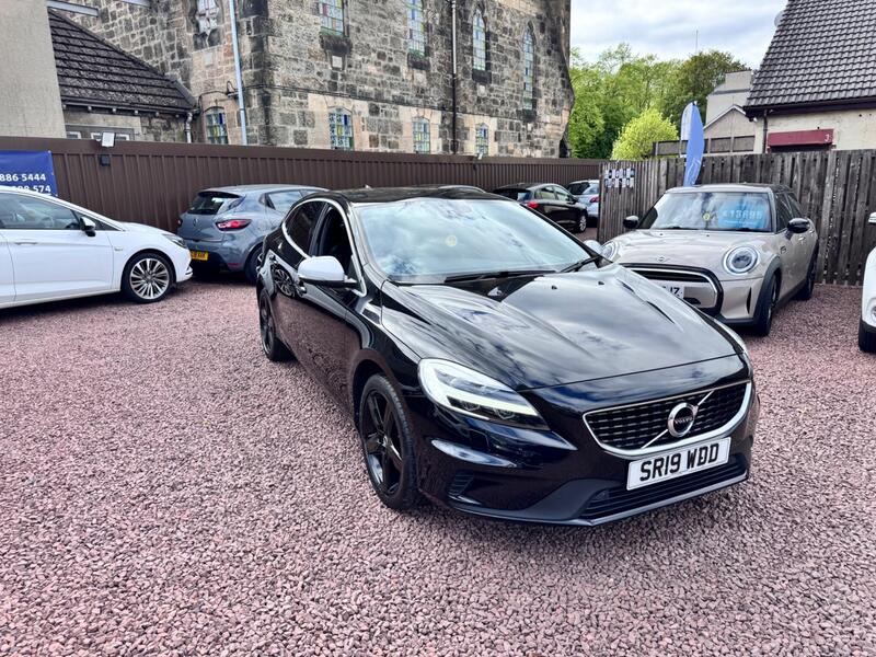 Volvo V40 view 2