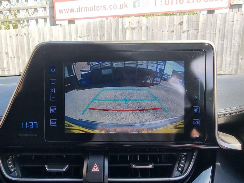 Toyota C-HR view 7