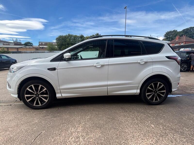 Ford Kuga view 4