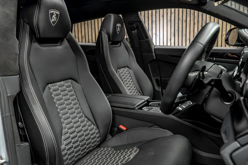 Lamborghini Urus view 2