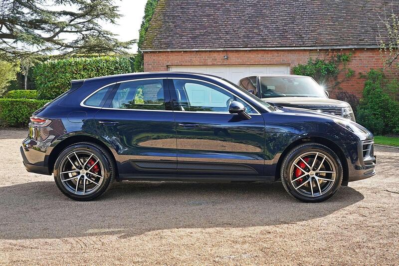 Porsche Macan view 6