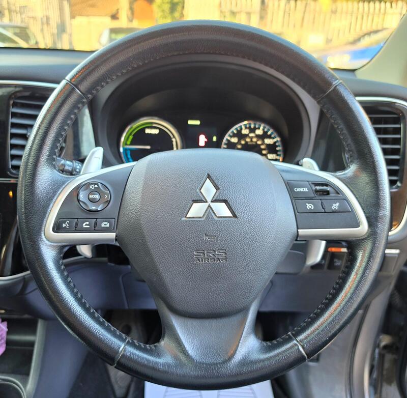 Mitsubishi Outlander 2.0h 12kWh GX4h CVT 4WD Euro 5 (s/s) 5dr thumbnail 31