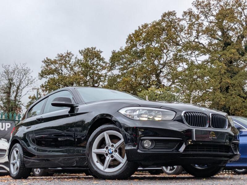 BMW 1 Series view 3